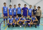команда юношей Аксубаевского района ( тренер  Анфиса Ишметова)