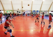 показательная тренировка юных волейболисток на торжественной церемонии открытия спорткомплекса 